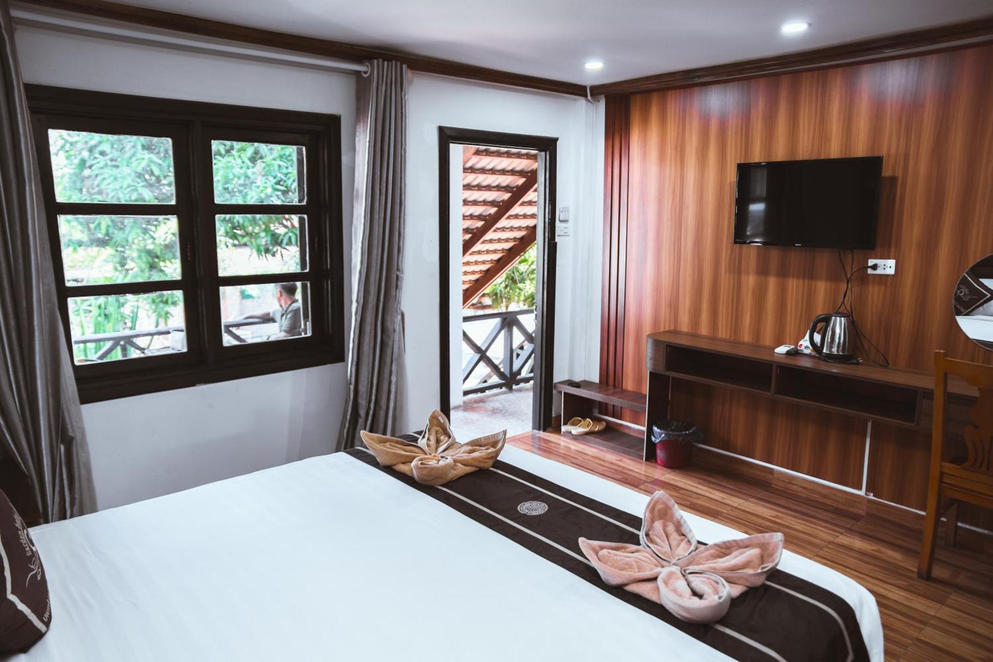 Vientiane Garden Villa Hotel And Coffee Exterior photo